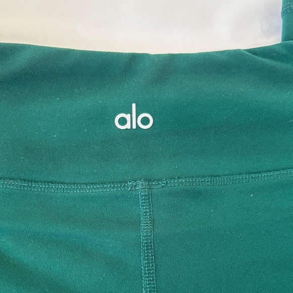 ALO Yoga Green Leggings - Picture 4 of 8